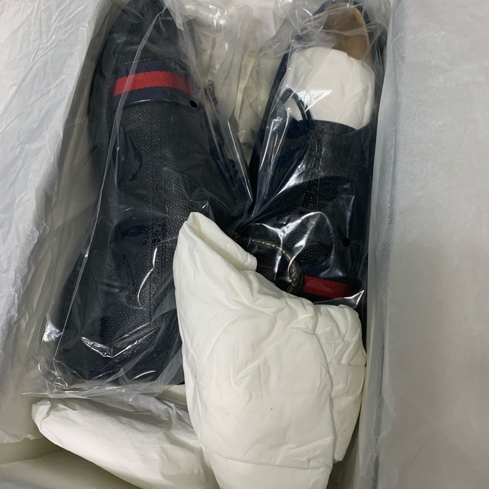 % authentic Gucci leather men shoes - Picture 8 of 8